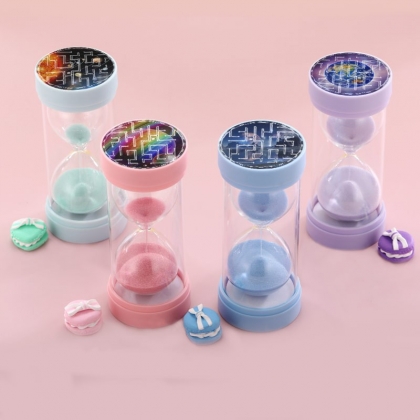 Round 3D Maze hourglass timer