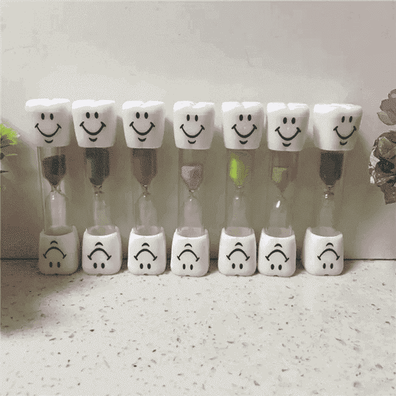 Promotion Gift 3 Minutes Smiling Sandglass Tooth Timer