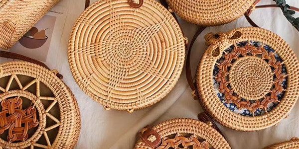 Straw Weaving in Vietnam Helps People Out of Poverty